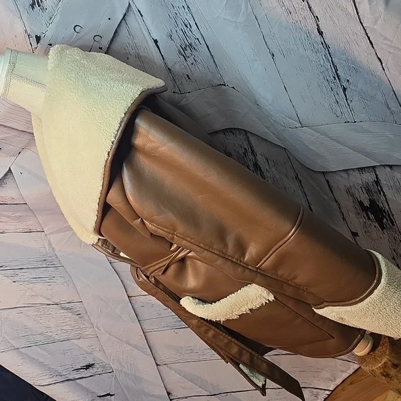 WeWoreWhat Brown and Cream Teddy Jacket In Medium As Is - Picture 4 of 7